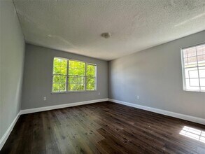 10041 Loquat St in Miramar, FL - Building Photo - Building Photo