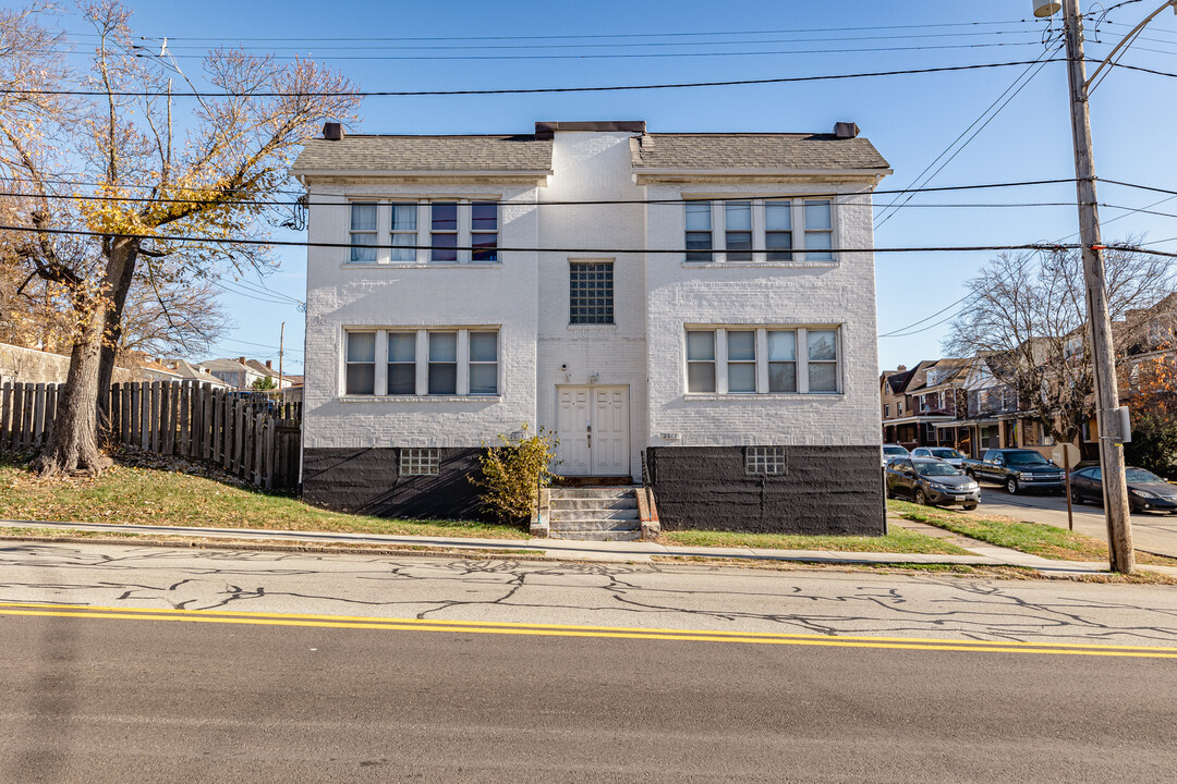 2015 West St in Munhall, PA - Building Photo