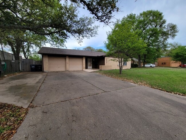 2603 Vicksburg Ct in College Station, TX - Building Photo - Building Photo