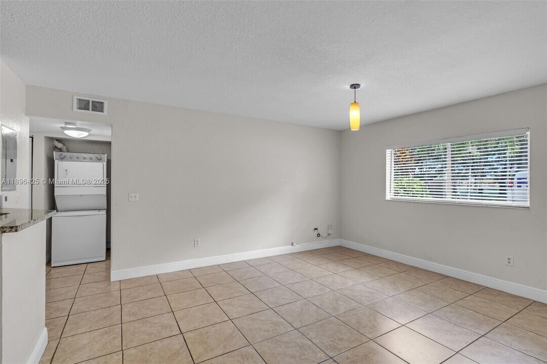 3680 N 56th Ave in Hollywood, FL - Building Photo
