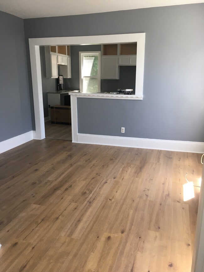 61 Henry Ave, Unit 61 Henry Ave.