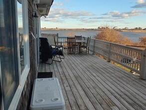 32 5th Ave in Charlestown, RI - Building Photo - Building Photo