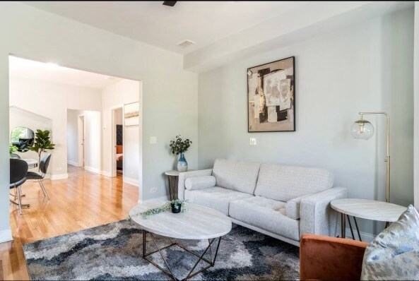 3413 W Harrison St, Unit 1 in Chicago, IL - Building Photo - Building Photo