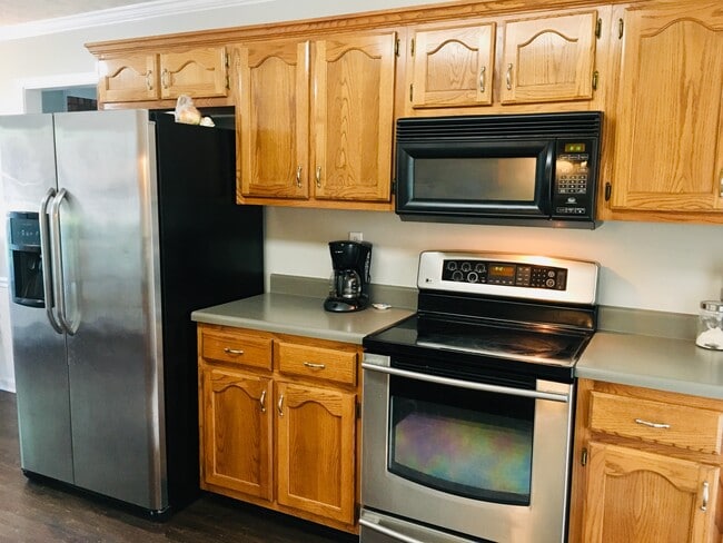 4127 Meadow Field Ln in Bartlett, TN - Building Photo - Building Photo