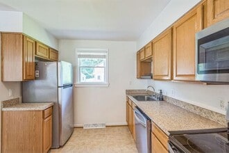 8265 Warren Dr in Pomfret, MD - Building Photo - Building Photo