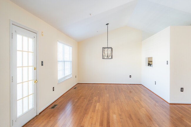 1111 Merganser Ct in Upper Marlboro, MD - Building Photo - Building Photo