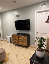 15 Fawn Ln in Staten Island, NY - Foto de edificio - Building Photo