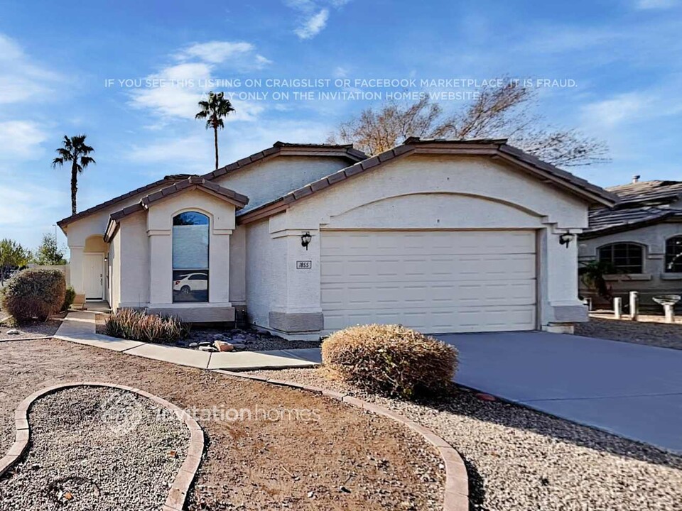 1855 E Toledo St in Gilbert, AZ - Foto de edificio