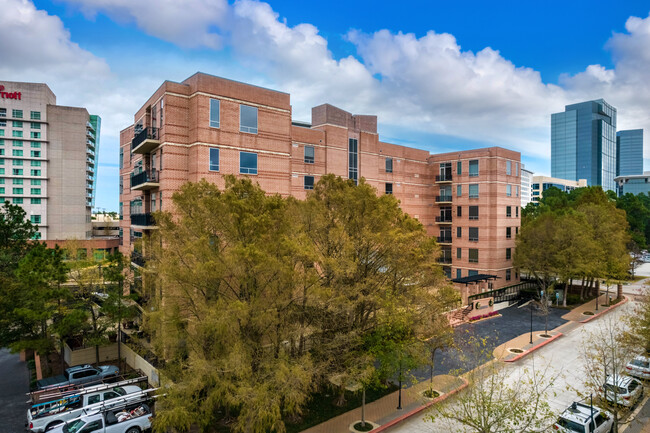 Waterway Lofts in The Woodlands, TX - Building Photo - Building Photo