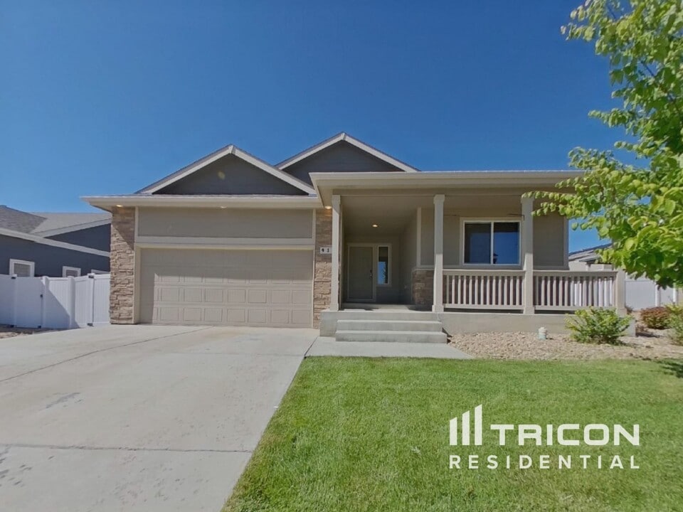 931 Mount Shavano Ave in Severance, CO - Building Photo