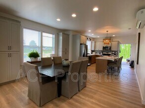 1285 Salix Ln in Lynden, WA - Building Photo - Building Photo