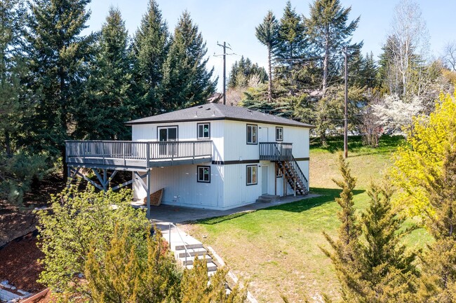815 SW State St in Pullman, WA - Building Photo - Building Photo
