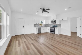 9818 Sandra St in Houston, TX - Building Photo - Building Photo