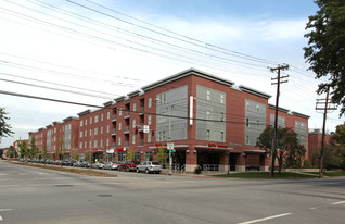 Cardinal Towne Apartamentos