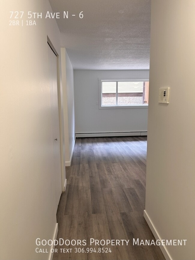 property at 727 5th Ave N