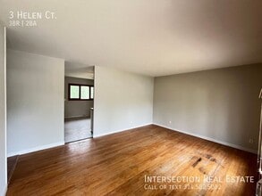 3 Helen Ct in Fairview Heights, IL - Building Photo - Building Photo