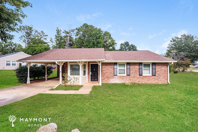 property at 8 Silverwood Dr