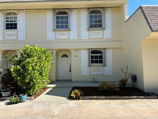 property at 11295 SW 172nd St