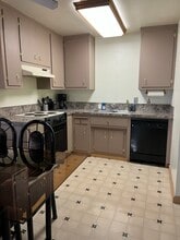 1223 Bonanza Ave in South Lake Tahoe, CA - Building Photo - Building Photo