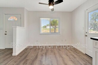 525 Smilax Rd in Vista, CA - Building Photo - Building Photo