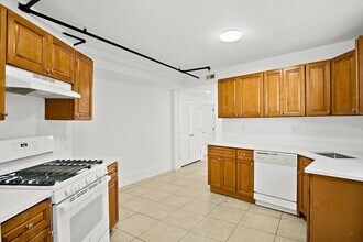 2 Walnut St in Boston, MA - Building Photo - Building Photo