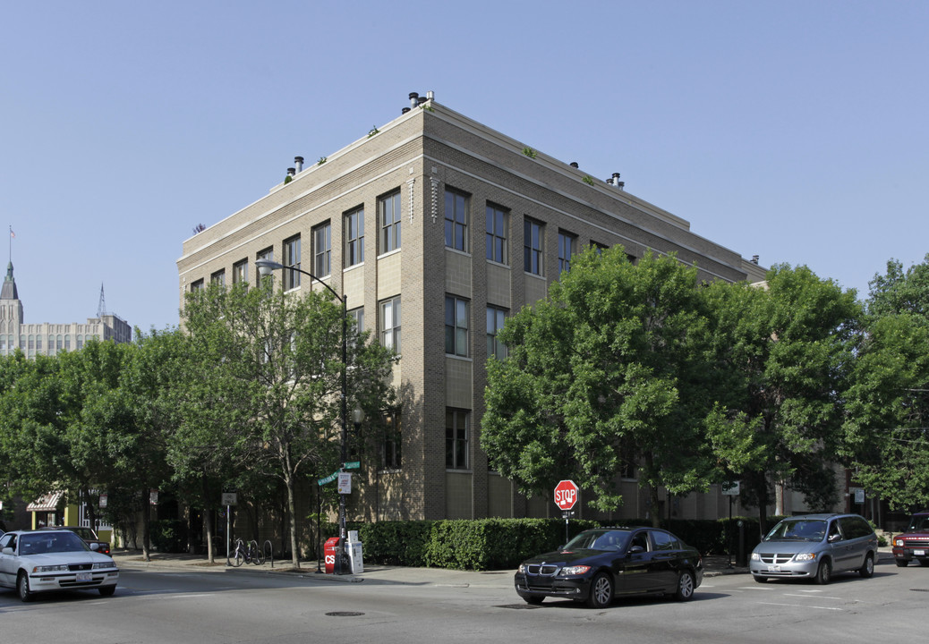 1648 N Damen Ave in Chicago, IL - Building Photo