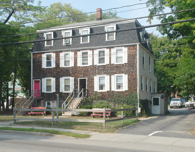 81-83 Central St in Ipswich, MA - Building Photo - Building Photo