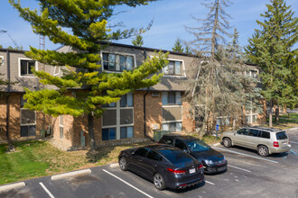 Westridge Apartments in Toledo, OH - Foto de edificio - Building Photo