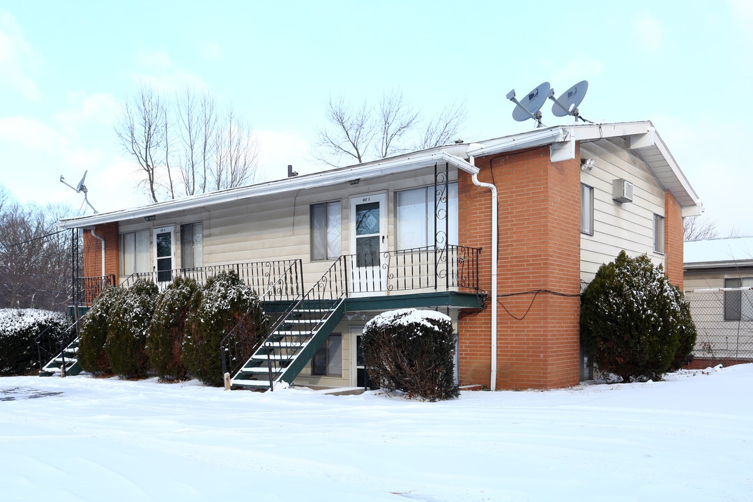 441-485 Zahn Dr in Akron, OH - Foto de edificio