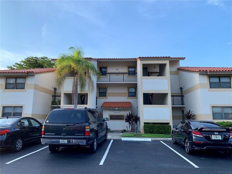 9889 Nob Hill Ct, Unit 9889 in Sunrise, FL - Foto de edificio