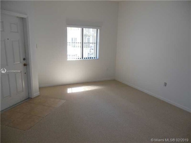 22811 SW 88th Pl-Unit -11-22 in Cutler Bay, FL - Foto de edificio - Building Photo