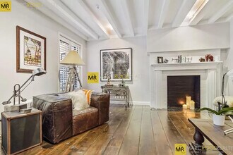 46 Beacon St in Boston, MA - Building Photo - Building Photo