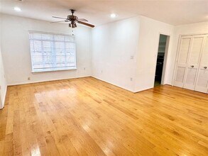 6126 Tremont St in Dallas, TX - Building Photo - Building Photo