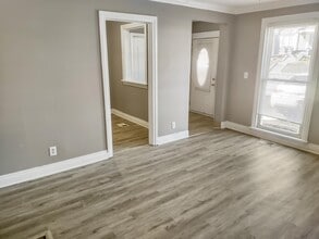 190 W Dixie Ave SE in Marietta, GA - Building Photo - Building Photo