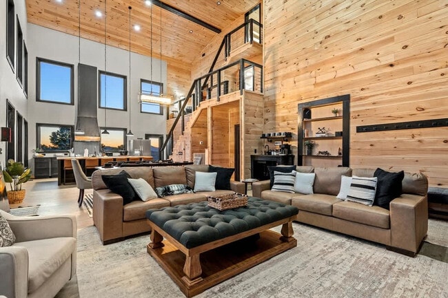 264 Sonshine Ridge Rd in Cosby, TN - Building Photo - Building Photo