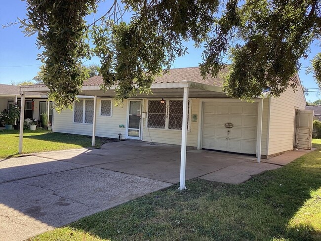 property at 3118 Grant St