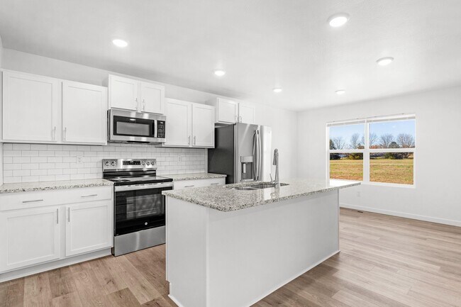 806 S Lambert Cir in Willard, MO - Building Photo - Building Photo