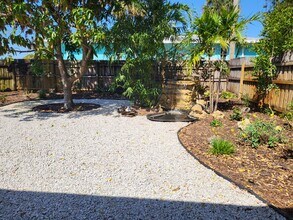 1431 S Palmway in Lake Worth Beach, FL - Building Photo - Building Photo