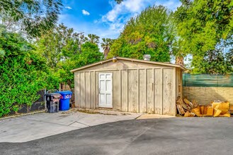 9014-9016 Wilbur Ave in Northridge, CA - Building Photo - Building Photo