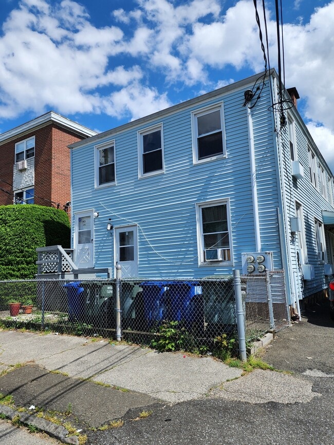 143 Jackson Ave in Bridgeport, CT - Building Photo - Building Photo
