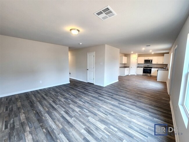 10083 Cerritos dr in Cut And Shoot, TX - Foto de edificio - Building Photo