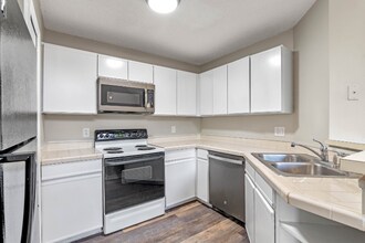 605 Youngstown Pkwy in Altamonte Springs, FL - Building Photo - Building Photo