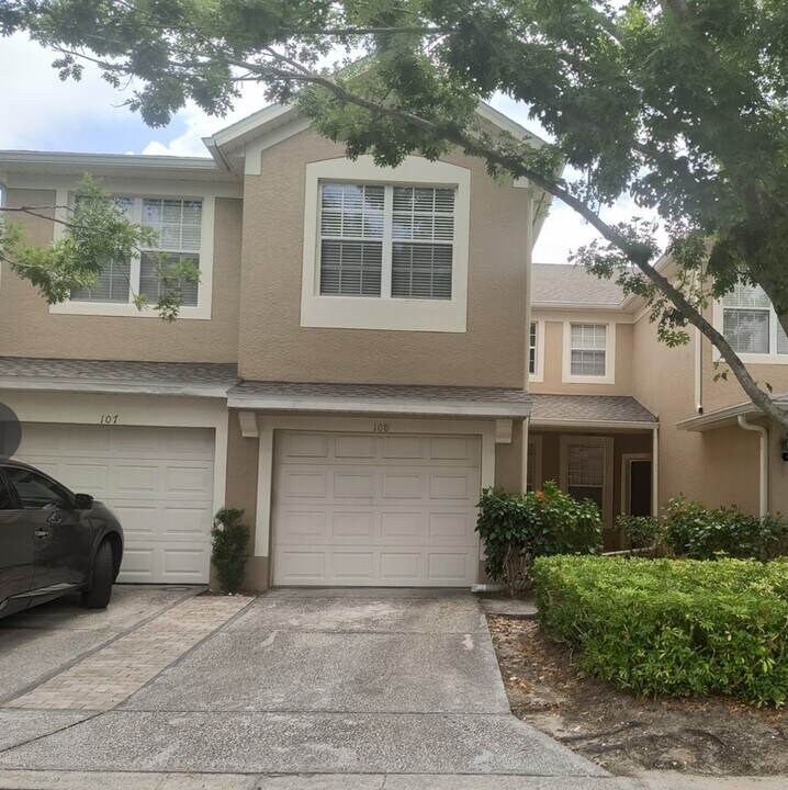 2763 Metro Sevilla Dr in Orlando, FL - Foto de edificio