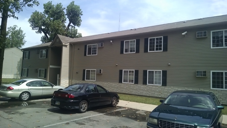 Erica Court Apartments in Dayton, OH - Building Photo