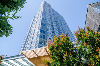 NV Apartments in Portland, OR - Building Photo - Building Photo