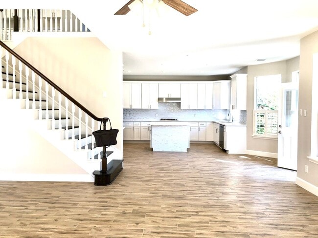 property at 5711 Silver Bay Ct