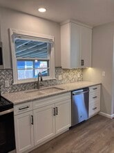 1764 N Eldorado Ave in Klamath Falls, OR - Building Photo - Building Photo