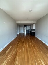 16 Taber St, Unit 405 in Boston, MA - Building Photo - Building Photo