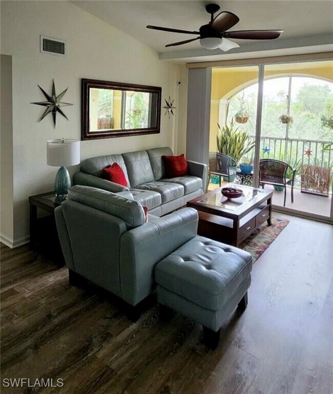 4113 Residence Drive in Ft. Myers, FL - Building Photo - Building Photo