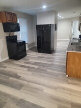 19 Vinson St in Worcester, MA - Building Photo - Building Photo